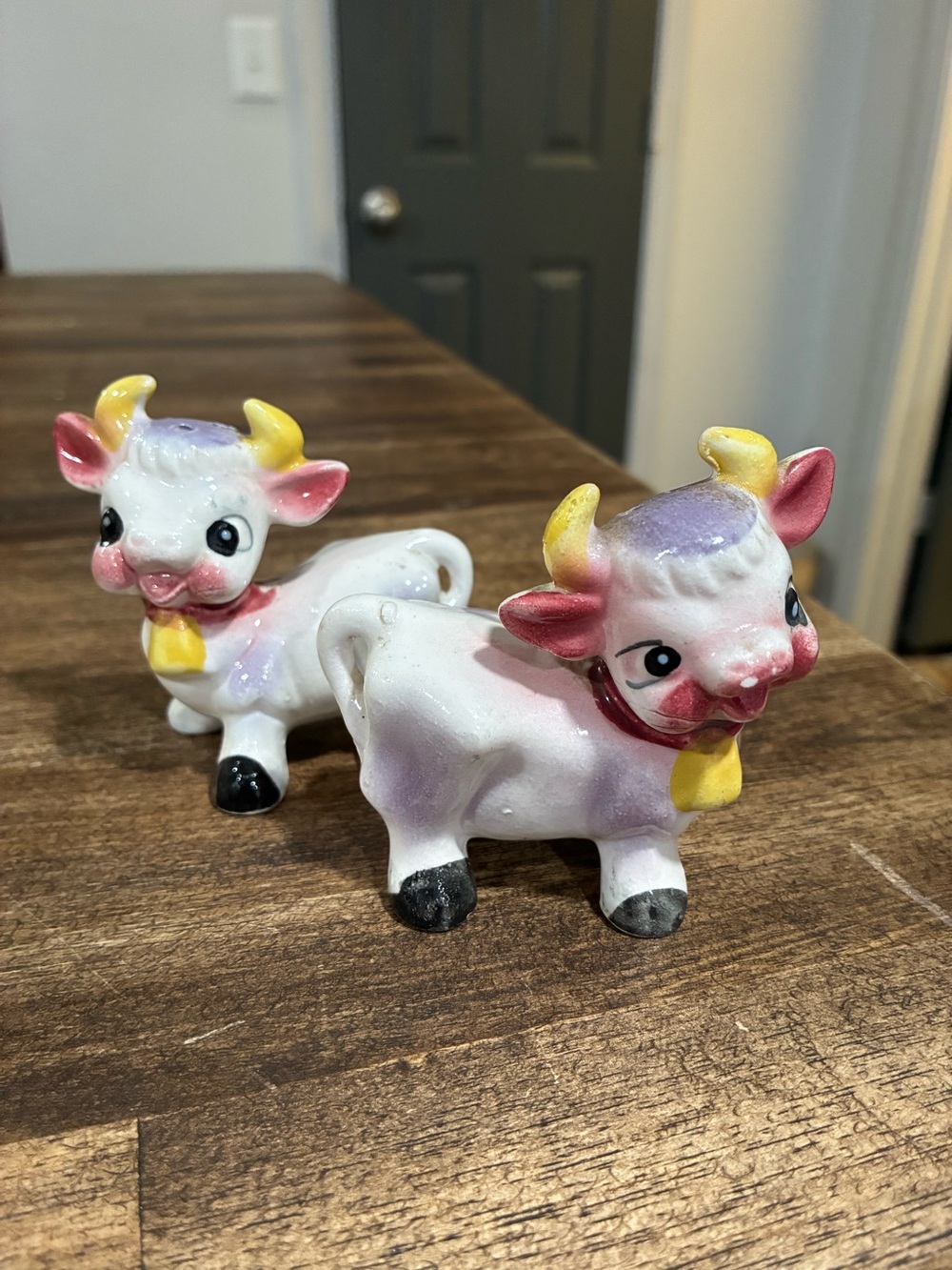 Hand-Painted Ceramic Cow Salt & Peppa - White and Purple